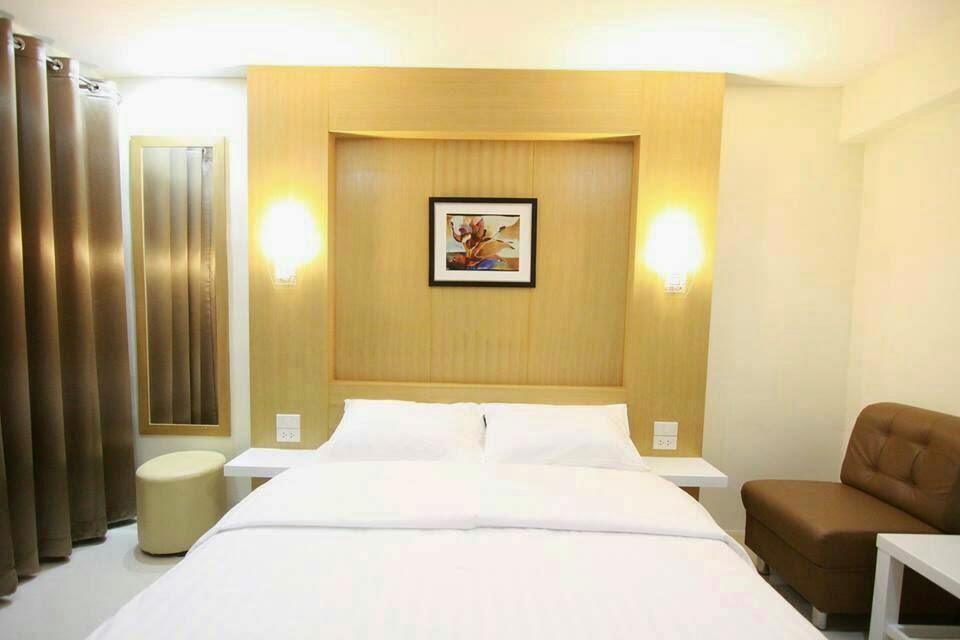 เพชรศิริ บูทิก รูม Hotel กรุงเทพมหานคร ภายนอก รูปภาพ